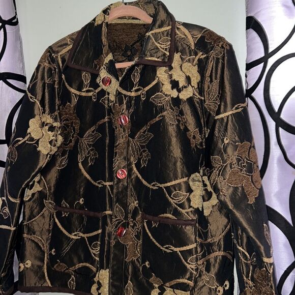 Women’s large reversible, brocade floral jacket - Picture 3 of 15